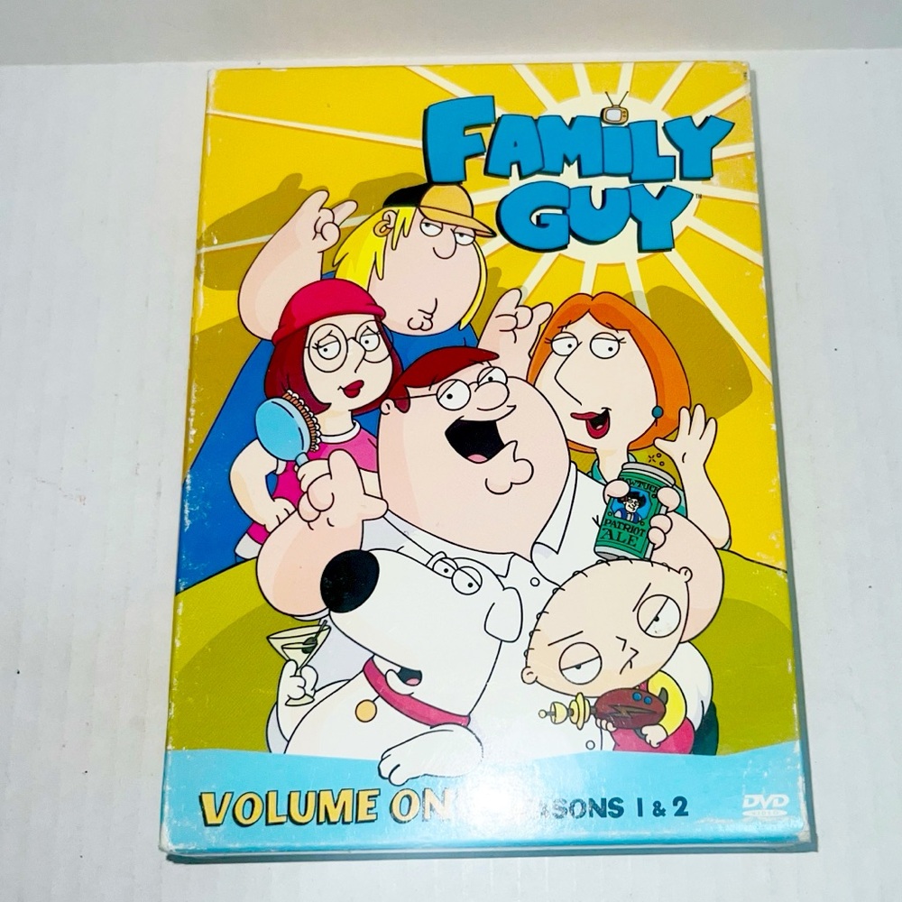 FAMILY GUY VOLUME 1: SEASONS 1 & 2 ALL 28 EPISODES 4-DISC SET
